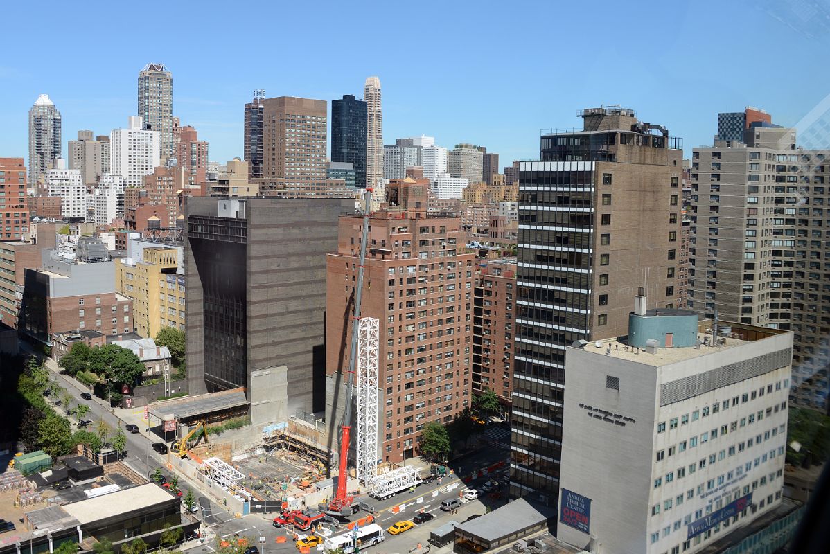 08 New York City Roosevelt Island Tramway Looking To Upper East Side With 1066 3 Ave, Bristol Plaza, Black 265 East 66 St, Trump Palace, The Bentley Hotel, The Animal Medical Center